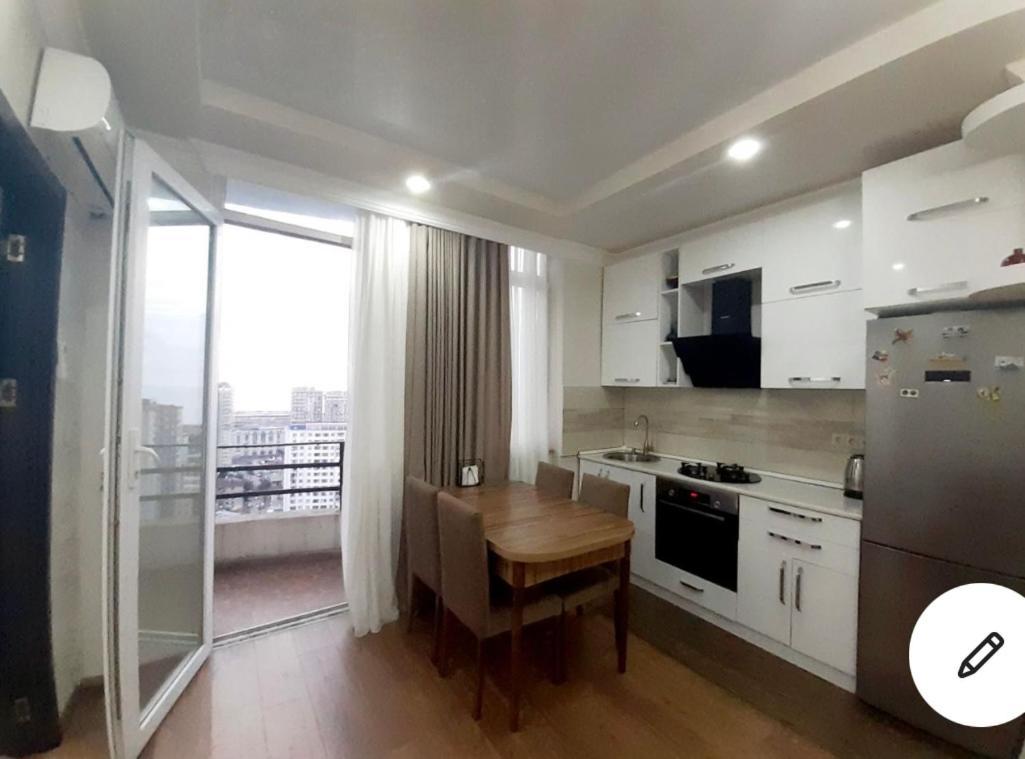 Апартаменты Bn Apartmen'T Батуми Экстерьер фото